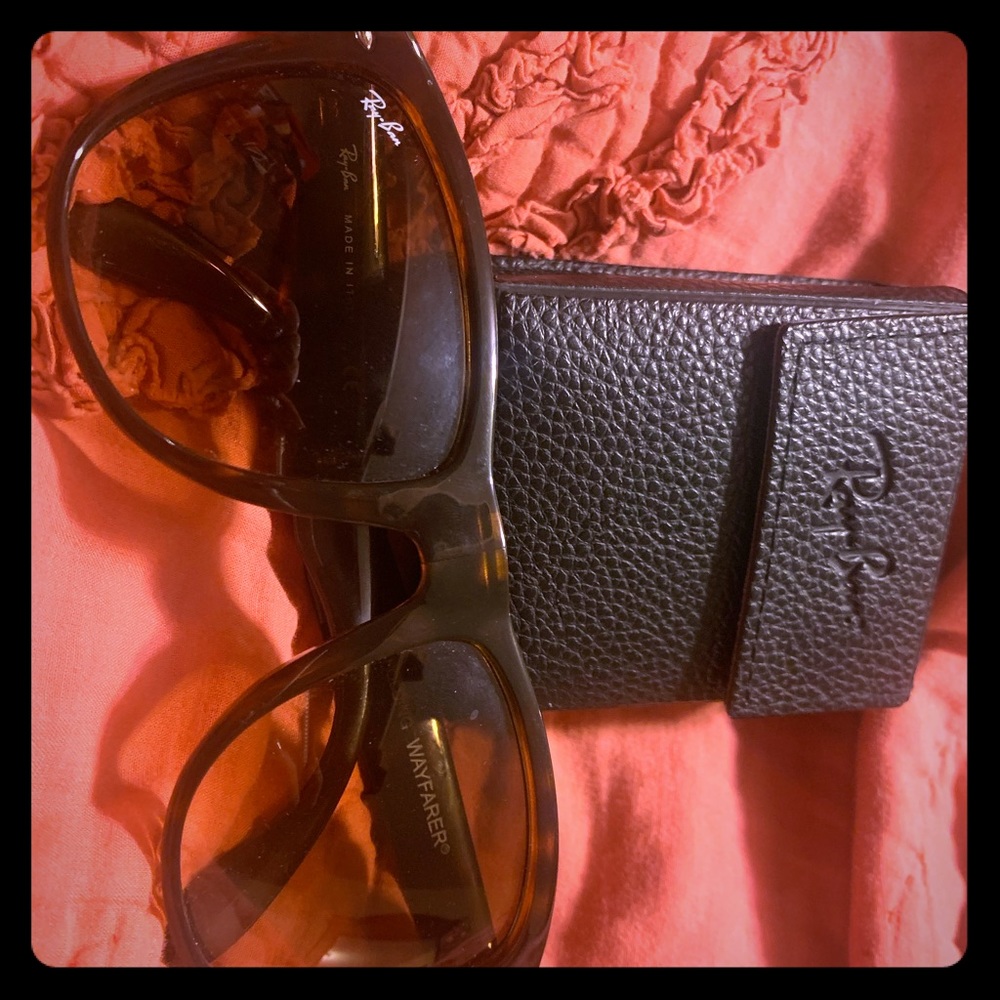 Ray-Ban Folding Wayfarer